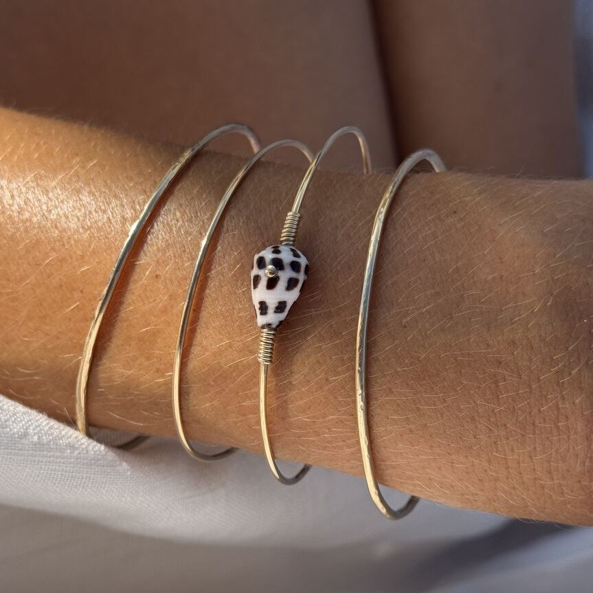 Bracelet Signature 18 | Maison Janines - Bijoux or à l’âme insulaire