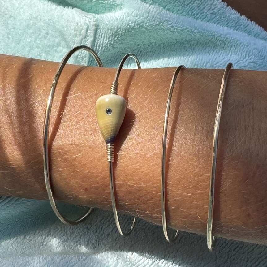 Bracelet Signature 23 | Maison Janines - Bijoux or à l’âme insulaire