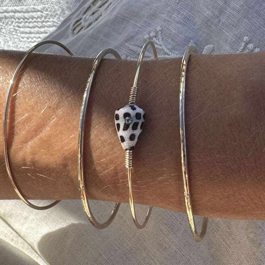 Bracelet Signature 27 | Maison Janines - Bijoux or à l’âme insulaire