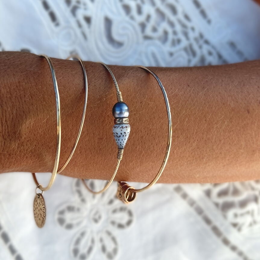 Jonc anneaux 01 | Maison Janines - Bijoux or à l’âme insulaire