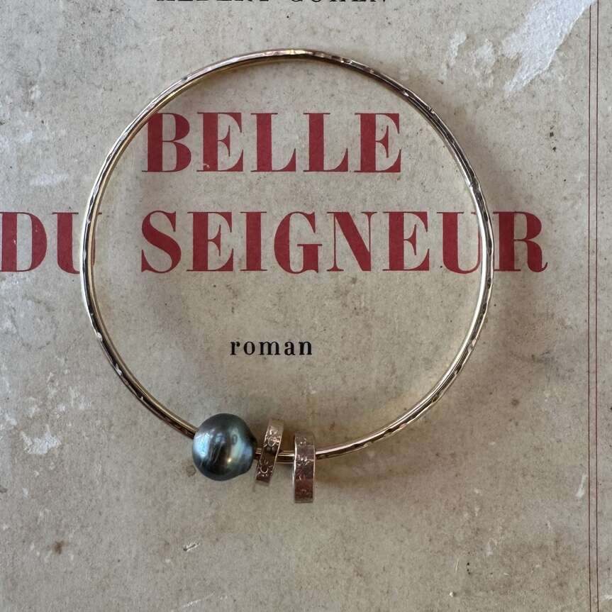 Jonc anneaux perle 5 | Maison Janines - Bijoux or à l’âme insulaire