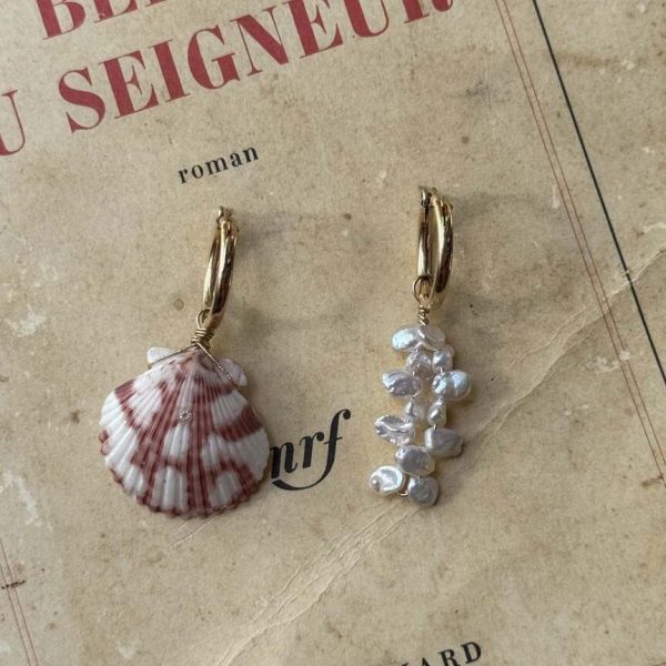 Boucles coquilles 02 | Maison Janines - Bijoux or à l’âme insulaire