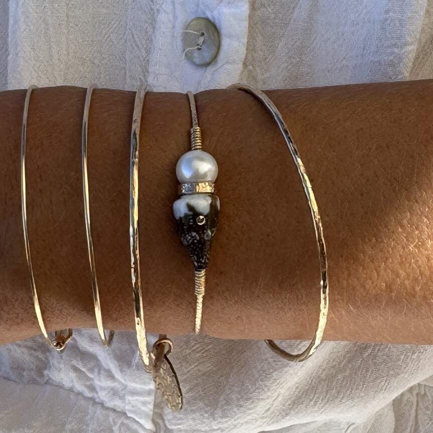 Bracelet Signature 01 | Maison Janines - Bijoux or à l’âme insulaire