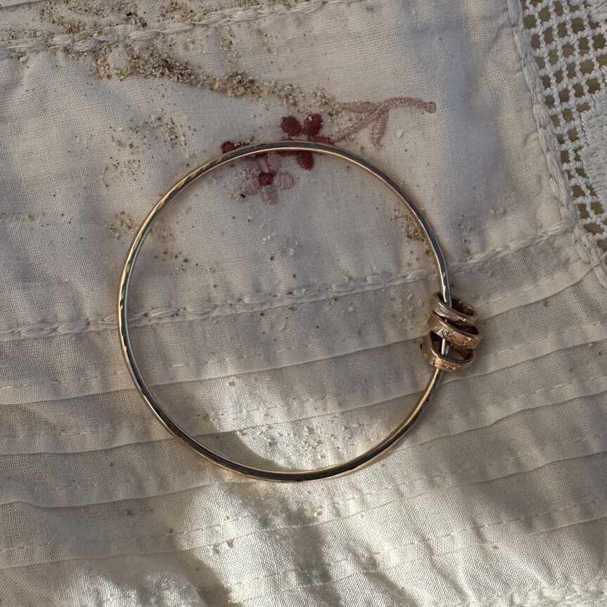 Jonc 3 anneaux | Maison Janines - Bijoux or à l’âme insulaire