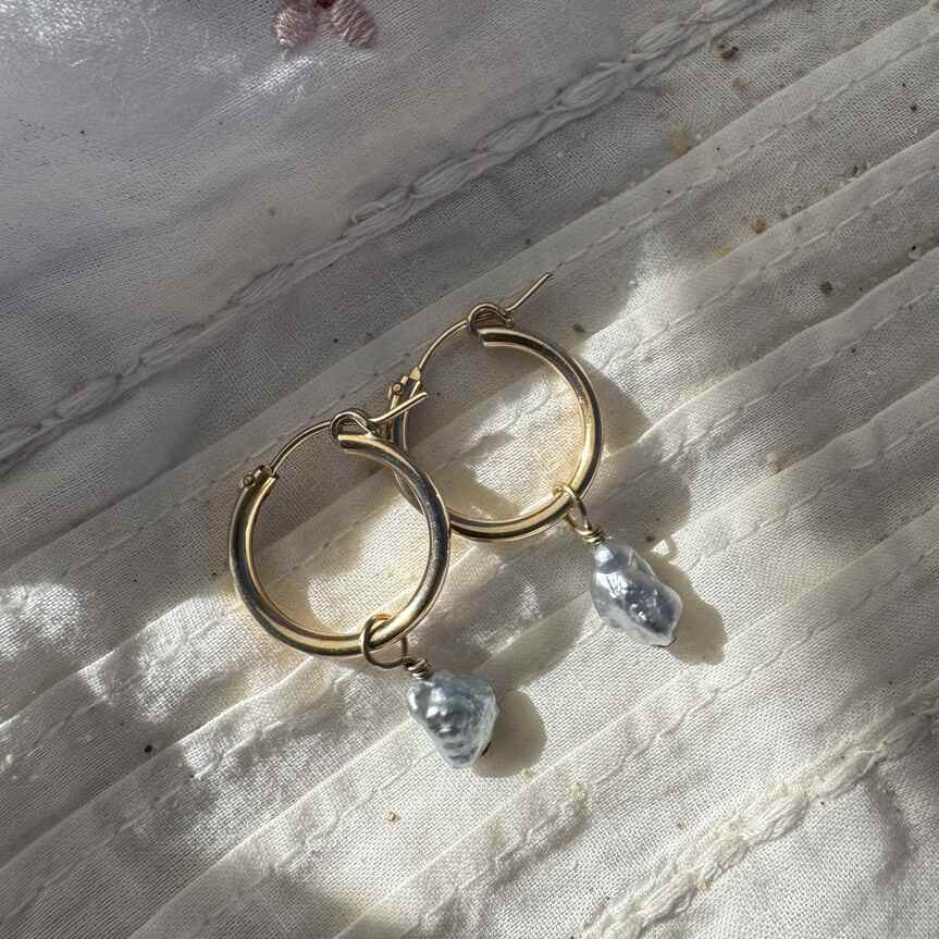 Boucles 03 | Maison Janines - Bijoux or à l’âme insulaire